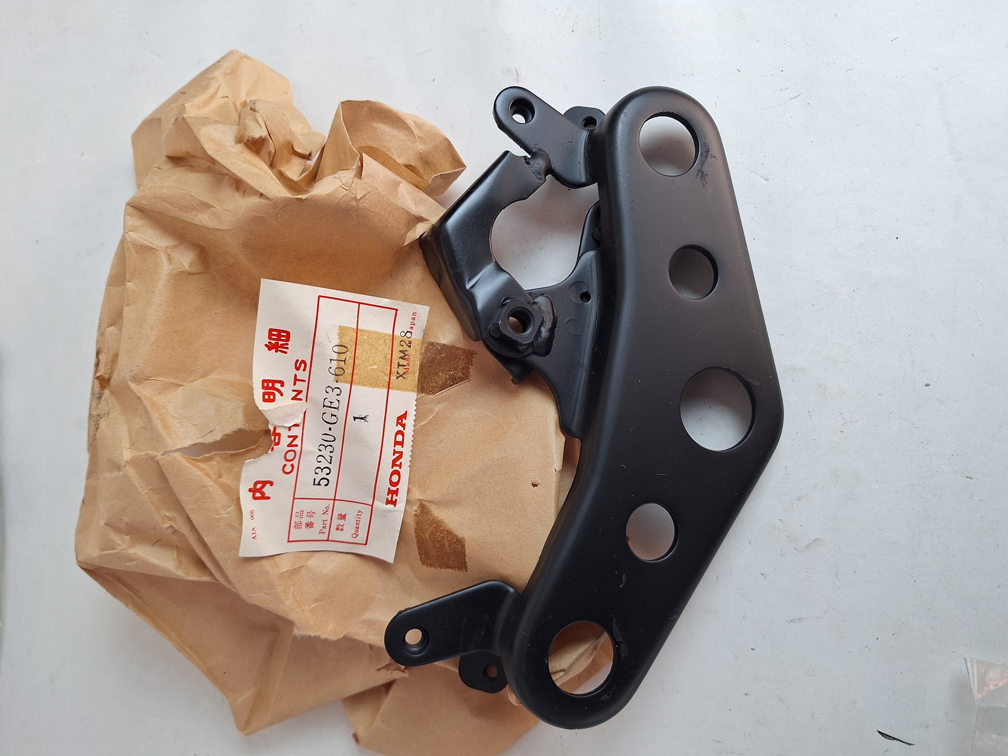 Picture of GABELBRUECKE OBEN 53230-GE3-610 ; MBX 80 C